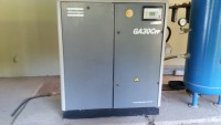 /album/compressores/compressor-a-parafuso-marca-atlas-jpg/